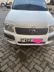 Toyota Succeed 2013 White for sale