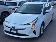 Toyota Prius 2018 White for sale