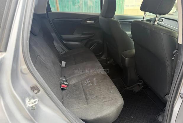 Honda Fit Shuttle 2020 Silver