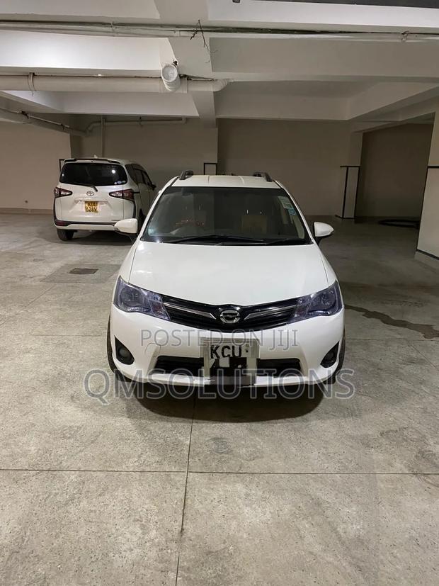 Toyota Corolla Fielder 2014 White