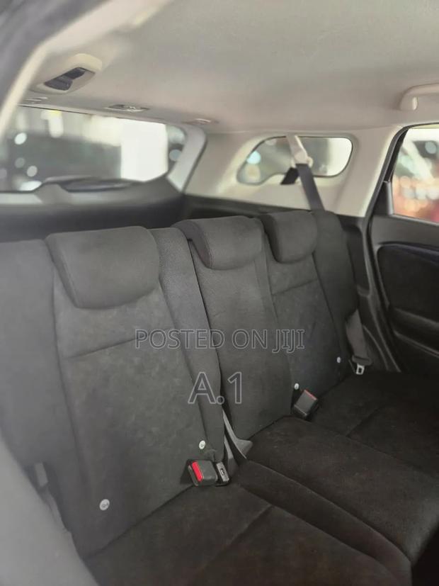 Honda Fit Shuttle 1.5 Hybrid 2WD 2019 Off white