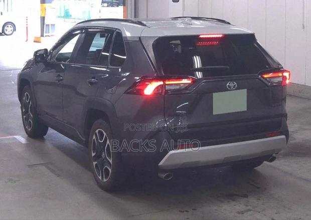 Toyota RAV4 Adventure 2021