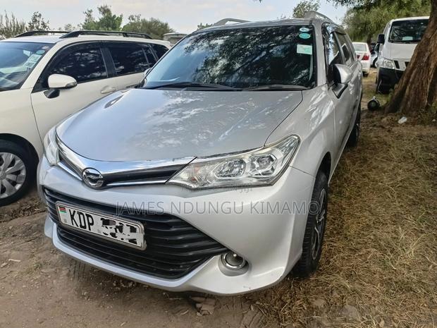 Toyota Corolla 2016 Silver