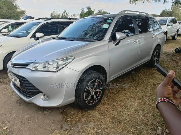 Toyota Corolla 2016 Silver