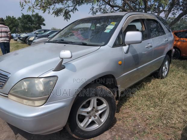 Toyota Harrier 2002 Silver