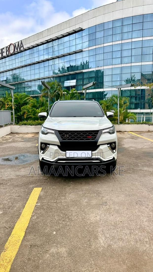 Toyota Fortuner 2018 White