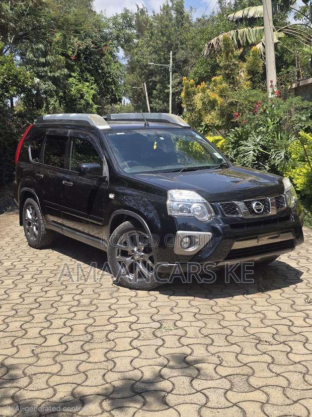Nissan X-Trail 2.0 Petrol AWD 2013 Black