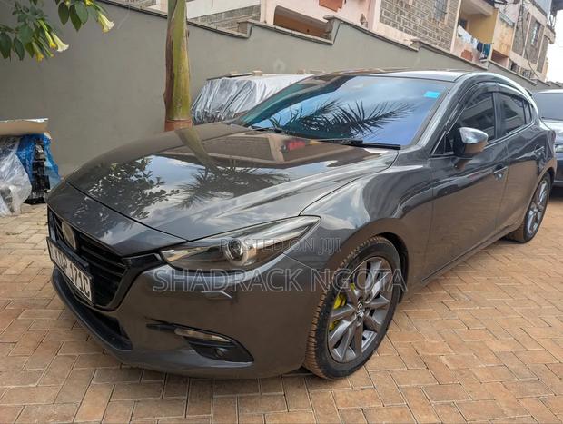Mazda Axela 2017 Gray
