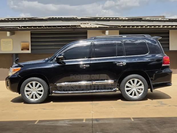 Toyota Land Cruiser 4.6 V8 ZX 2012 Black