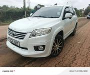 Toyota Vanguard 2013 White for sale
