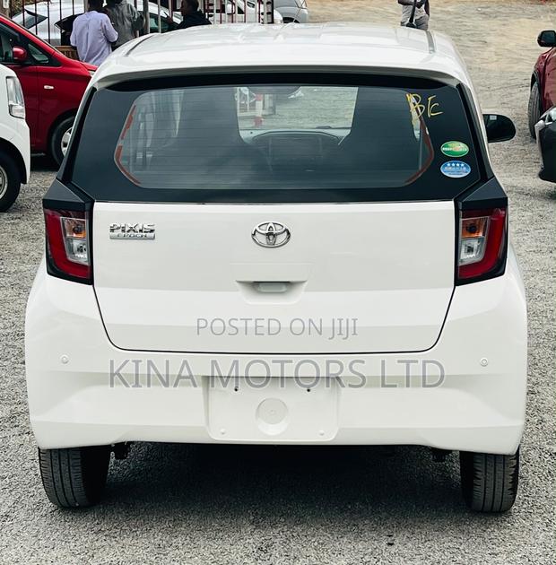 Toyota Pixis Epoch 660 FWD 2019 White