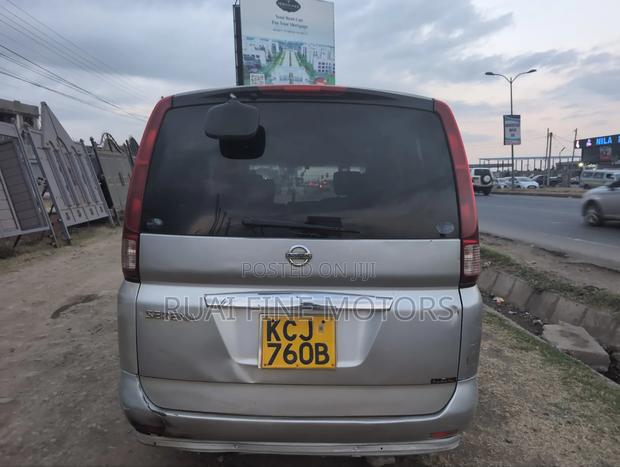 Nissan Serena 2009 Silver