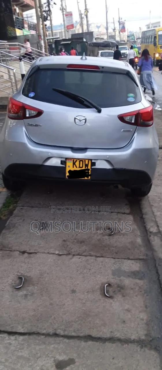 Mazda Demio 2018 Silver