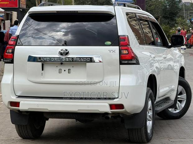 Toyota Land Cruiser Prado 2.8 2020 Pearl