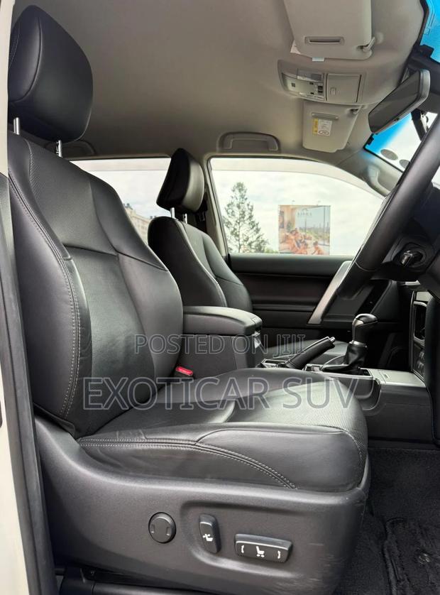 Toyota Land Cruiser Prado 2.8 2021 White