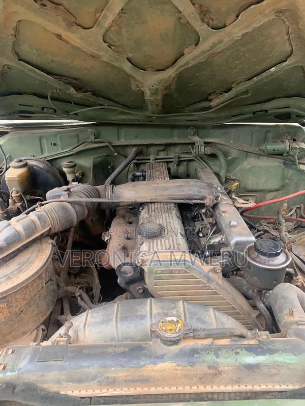 Toyota Land Cruiser 2002 Green