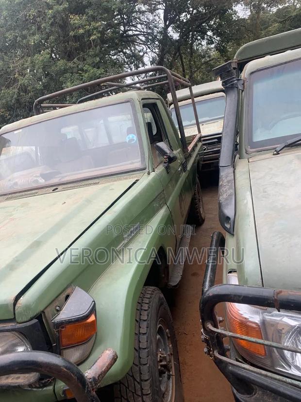 Toyota Land Cruiser 2002 Green