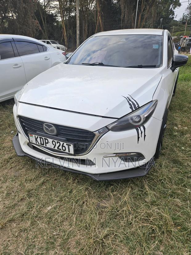 Mazda Axela 2015 White
