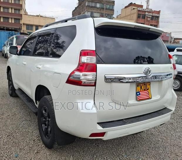 Toyota Land Cruiser Prado 2.8 D-4D 2016 Pearl
