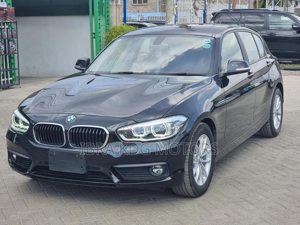 BMW 118i 2018 Black