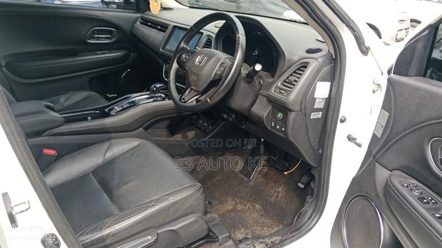 Honda Vezel 1.5 Hybrid 2WD 2016 White