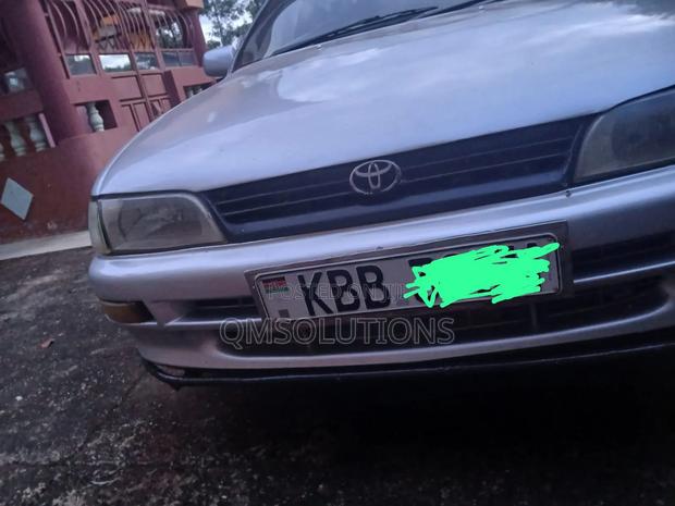 Toyota Corolla 2000 Silver