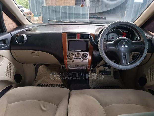 Mitsubishi Colt 2010 Gray