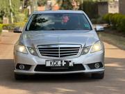Mercedes-Benz E300 2009 White for sale