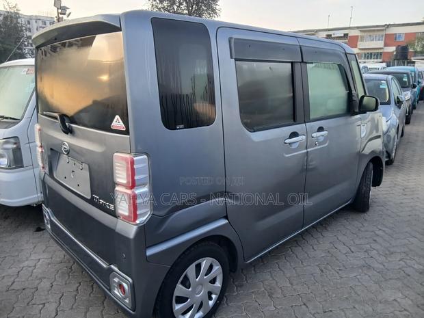 Daihatsu Wake 2020 Gray