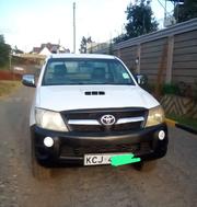 Toyota Hilux 2010 White for sale