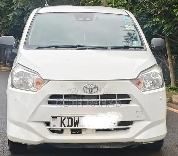 Toyota Pixis Epoch 2019 Off white