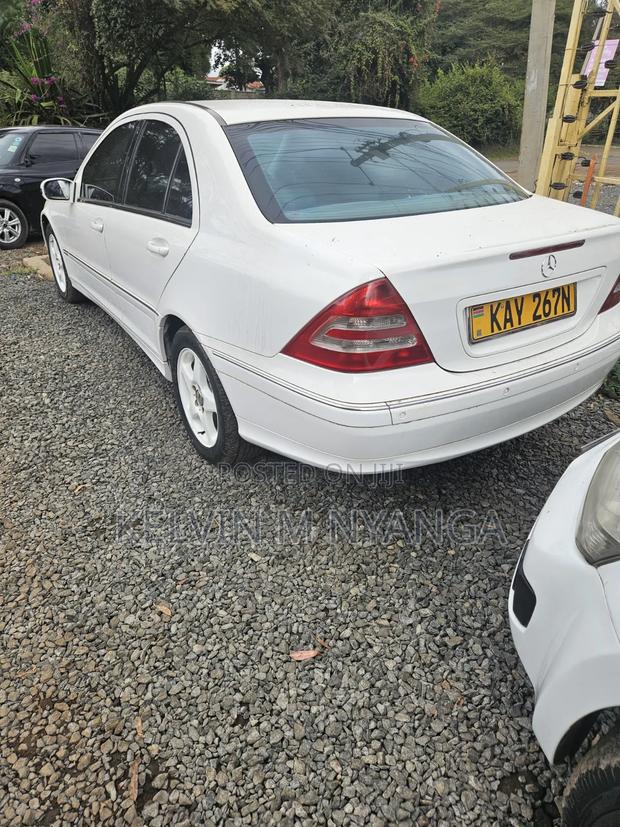 Mercedes-Benz C180 2001 White