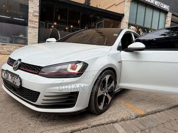 Volkswagen Golf 2016 White