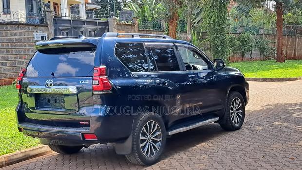 Toyota Land Cruiser Prado 2020 Blue