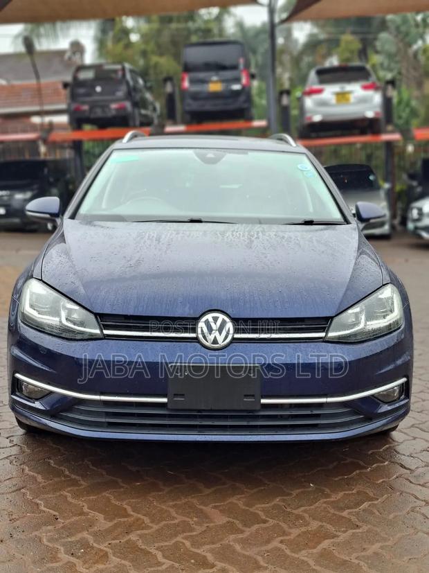 Volkswagen Golf 2019 Blue