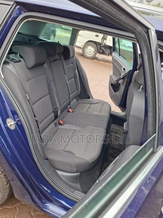 Volkswagen Golf 2019 Blue