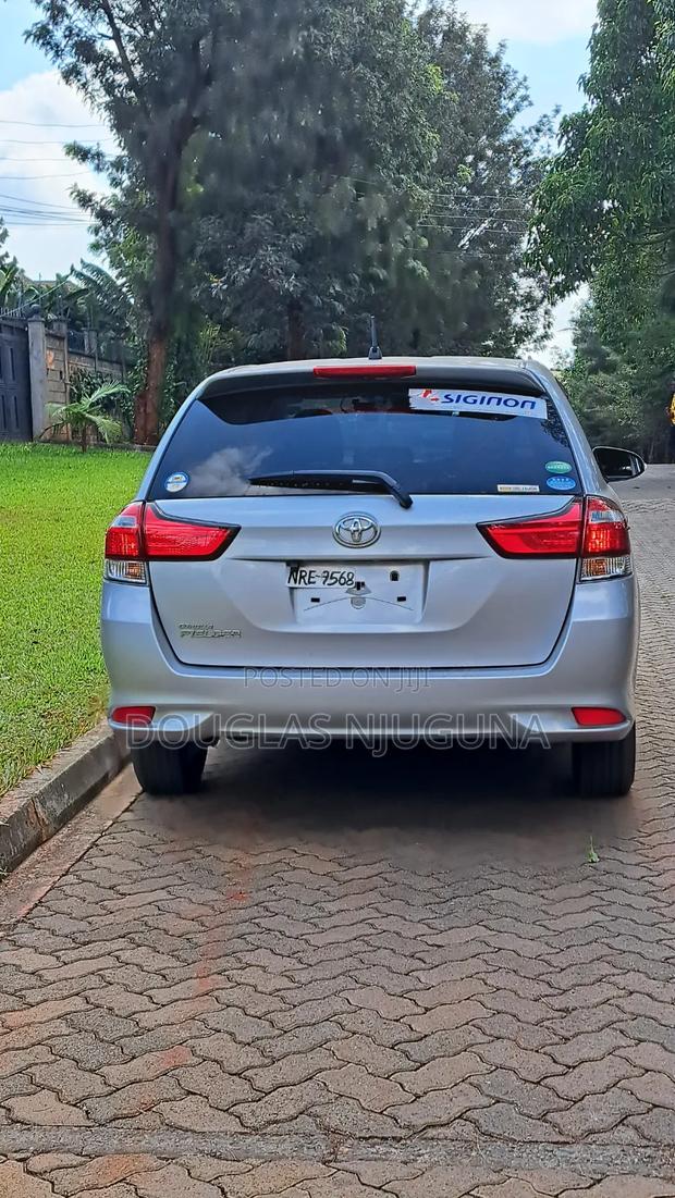 Toyota Corolla Fielder 2019 Silver