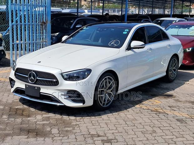 Mercedes-Benz E200 2021 Pearl