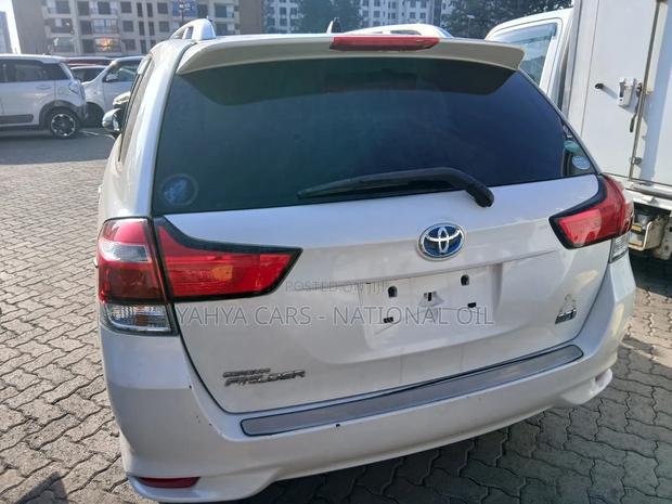 Toyota Corolla Fielder 2018 White