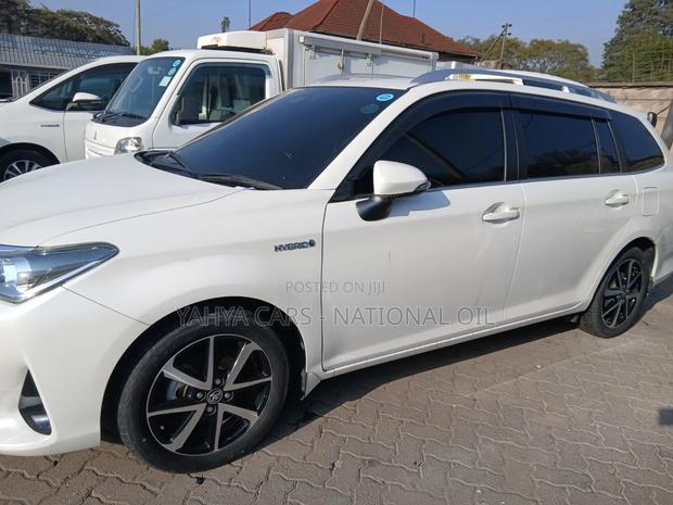 Toyota Corolla Fielder 2018 White