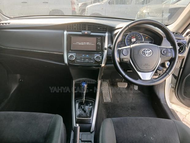 Toyota Corolla Fielder 2018 White