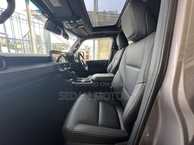 Toyota Land Cruiser Prado 2023 Gold