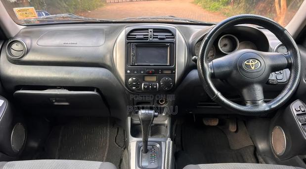 Toyota RAV4 2004