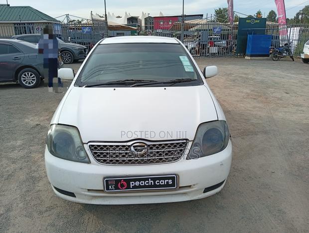 Toyota Corolla 2001 White
