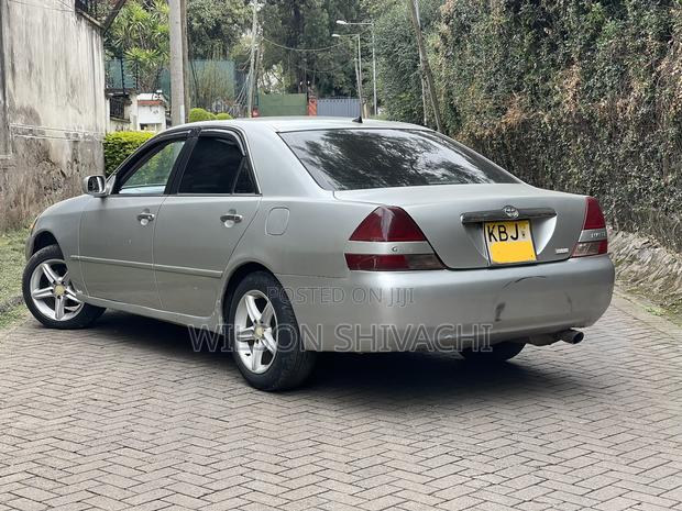 Toyota Mark II 2002 Silver