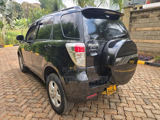 Toyota Rush 2013 Black