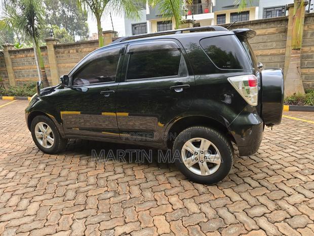 Toyota Rush 2013 Black