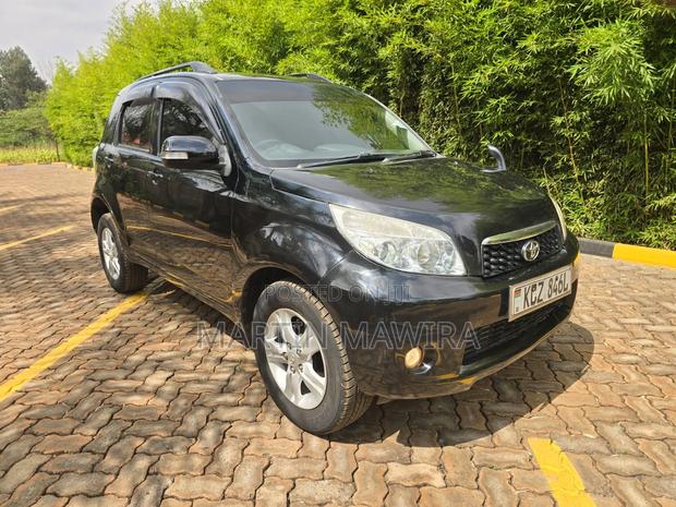 Toyota Rush 2013 Black