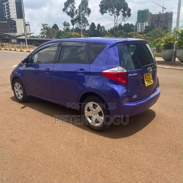 Toyota Ractis 2013 Blue
