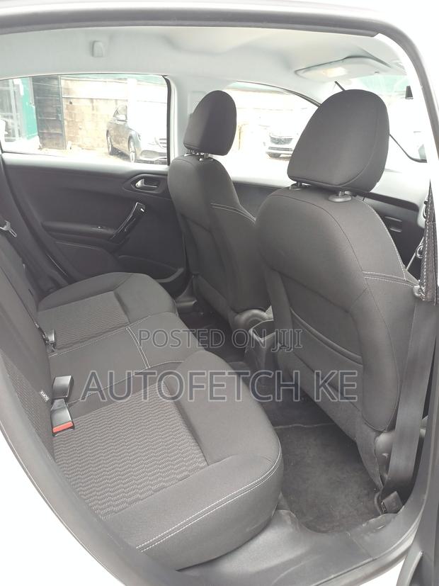 Peugeot 208 2019 Purple